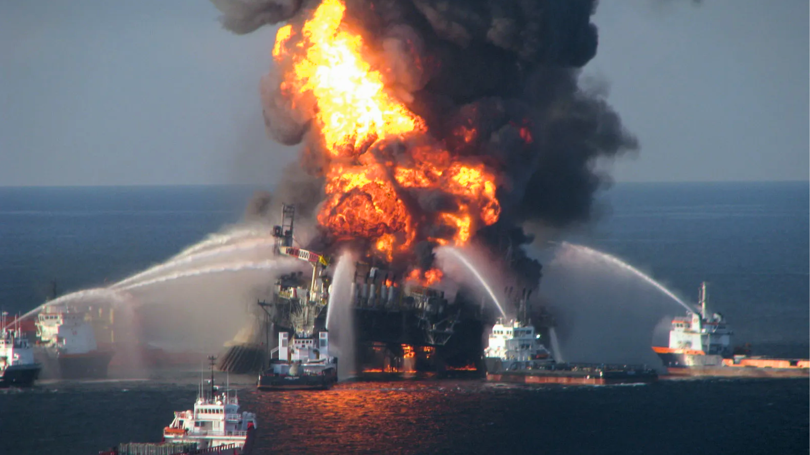 deepwater horizon 2 Deepwater Horizon oil spill incident